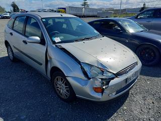 2001 Ford Focus Station Wagon Photo