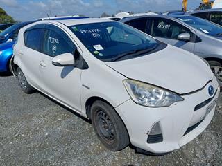 2014 Toyota Aqua Hatch Photo