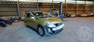 2005 Nissan Tiida Hatch Photo