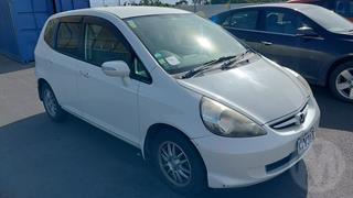 2006 Honda fit Hatch Photo