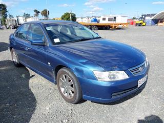 2002 Holden Berlina 3.8 V6 Sedan Sedan Photo