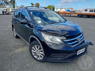 2014 Honda CRV S 2.0P/5AT Station Wagon Photo