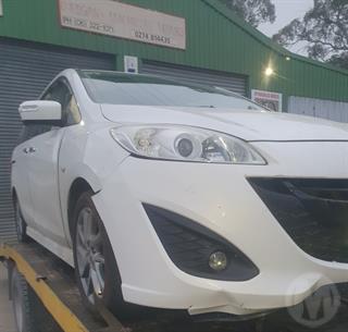 2013 Mazda Premacy Station Wagon Photo