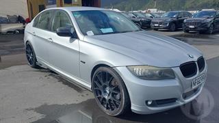 2008 BMW 320i 2D Sedan Photo