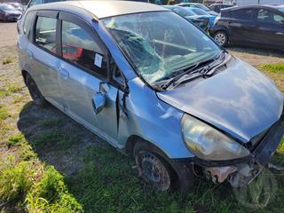 2005 Honda fit Hatch Photo