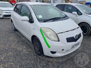 2006 Toyota Vitz Hatch Photo