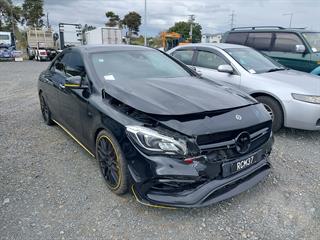 2017 Mercedes-Benz CLA 45 AMG 2.0P/4WD/7AT Coupé Photo