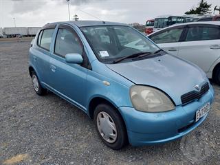2001 Toyota Vitz Hatch Photo
