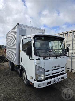 2012 Isuzu ELF Box Body Photo
