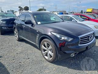 2017 Infiniti QX70 S Premium 3.0 TD AW Station Wagon Photo