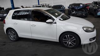 2011 Volkswagen Golf TSI Hatch Photo