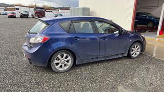 2010 Mazda Axela Hatch Photo
