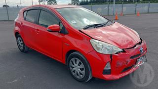 2013 Toyota Aqua Hatch Photo