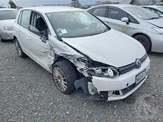 2011 Volkswagen Golf Hatch Photo