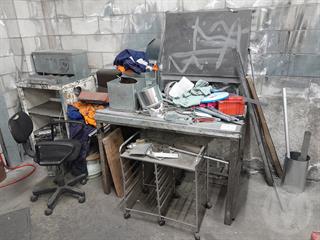 Various Steel Workbench and Scrap Steel Engineering Equipment Photo