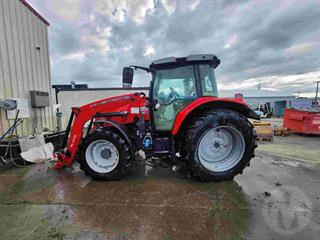 2021 Massey Ferguson 5711s Tractor Photo