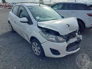 2013 Mazda Demio Hatch Photo