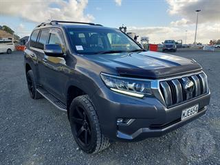 2019 Toyota Landcruiser Prado VX 2.8D/4WD/6AT Station Wagon Photo