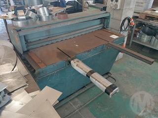 Guillotine 1.2M Sheet Metal Engineering Equipment Photo