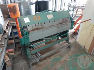 Gzhgh YC-1270B1 Sheet Metal Folding Engineering Equipment Photo