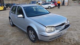 2003 Volkswagen Golf Hatch Photo