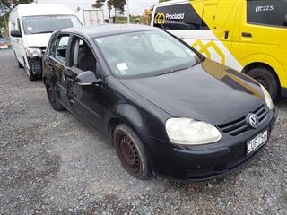 2005 Volkswagen Golf 1.9 TDI TIP Hatch Photo