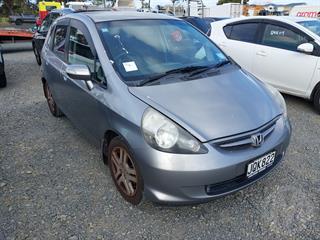2006 Honda fit Hatch Photo