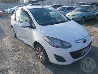 2014 Mazda Demio Hatch Photo