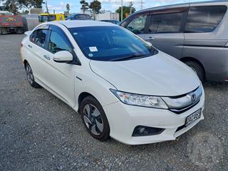 2016 Honda Grace Sedan Photo