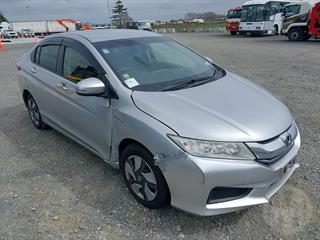 2016 Honda Grace Sedan Photo
