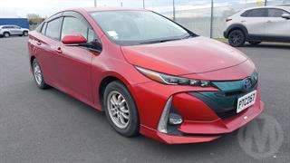 2017 Toyota Prius PHV 5D Station Wagon Photo