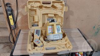 Topcon RL-VH4DR Rotating Laser Hand Tools (Power) Photo