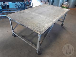 Steel Wheeled Workbench Engineering Equipment Photo