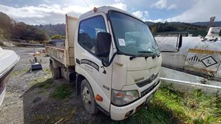 2013 Hino 300 XZU605R-HKMMSQ3D Tipper GCM 9,000kg Photo