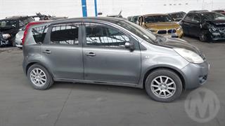 2011 Nissan Note Hatch Photo