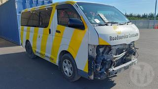 2006 Toyota Hiace 2.7P ZL VAN5M 3 Sea Van Photo