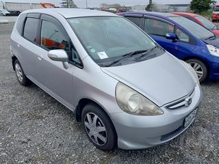 2006 Honda fit Hatch Photo
