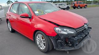 2012 Volkswagen Golf Hatch Photo