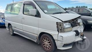 1999 Nissan Elgrand Star Station Wagon Photo