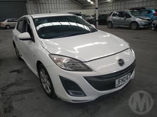 2010 Mazda Axela Hatch Photo