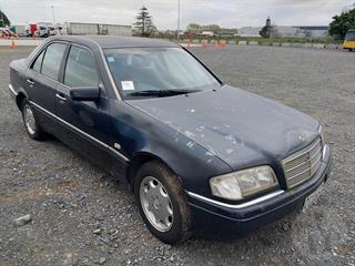 1996 Mercedes-Benz C280 Sedan Photo