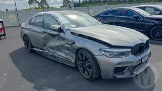 2018 BMW 5 Series M5 4.4PT/4WD/8AT/SL Sedan Photo