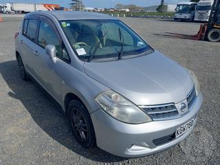 2008 Nissan Tiida Hatch Photo