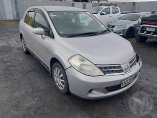 2011 Nissan Tiida Latio Sedan Photo