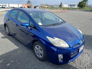 2011 Toyota Prius Hybrid Hatch Photo
