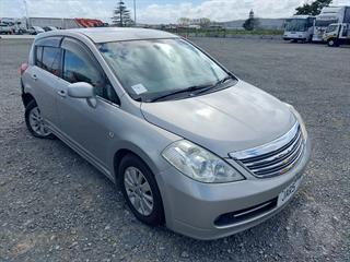 2006 Nissan Tiida Hatch Photo