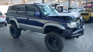 1996 Toyota Hilux Surf Station Wagon Photo