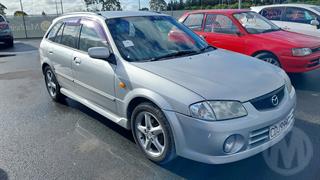 2000 Mazda Familia Station Wagon Photo