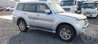 2013 Mitsubishi Pajero Station Wagon Photo