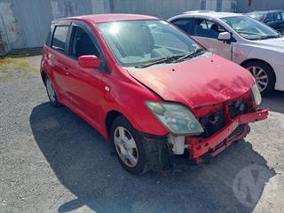 2004 Toyota IST Hatch Photo